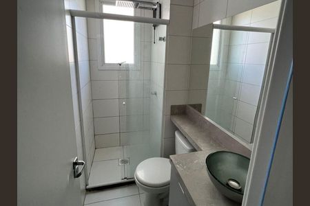 Banheiro de apartamento à venda com 2 quartos, 55m² em Centro, Canoas