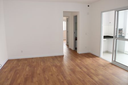 Sala de apartamento para alugar com 2 quartos, 82m² em Parque Esplanada, Embu das Artes
