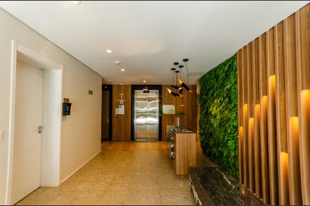 Studio à venda com 28m², 1 quarto e sem vagaHall social
