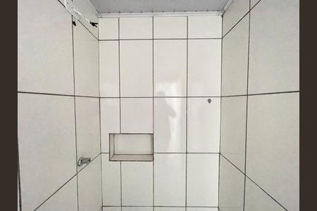 Casa para alugar com 30m², 2 quartos e sem vaga Casa para alugar com 30m², 2 quartos e sem vagaBanheiro