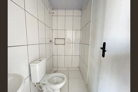 Casa para alugar com 30m², 2 quartos e sem vaga Casa para alugar com 30m², 2 quartos e sem vagaBanheiro