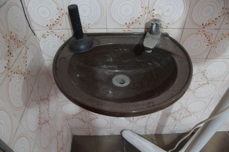 Casa à venda com 585m², 5 quartos e 6 vagasBanheiro Social