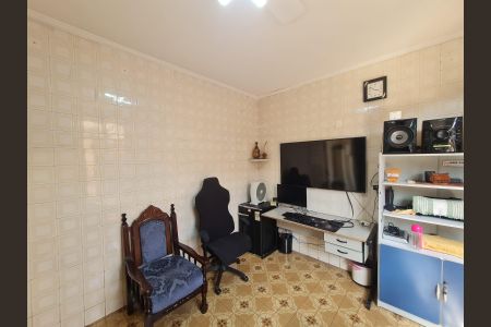 Casa à venda com 585m², 5 quartos e 6 vagasEdícula Quarto 2