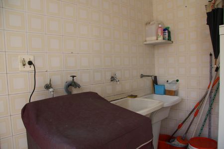 Casa à venda com 585m², 5 quartos e 6 vagasÁrea de Serviço