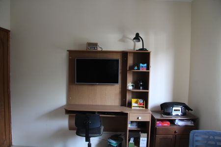 Casa à venda com 585m², 5 quartos e 6 vagasQuarto 