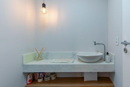 Apartamento à venda com 84m², 2 quartos e 2 vagasLavabo