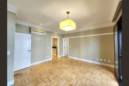 Apartamento à venda com 313m², 6 quartos e 6 vagasSuíte 4