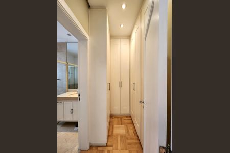 Apartamento à venda com 313m², 6 quartos e 6 vagasSuíte 2