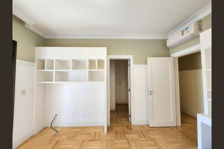 Apartamento à venda com 313m², 6 quartos e 6 vagasSuíte 2