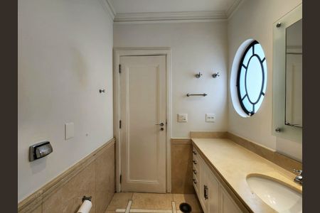 Apartamento à venda com 313m², 6 quartos e 6 vagasBanheiro da Suíte 3