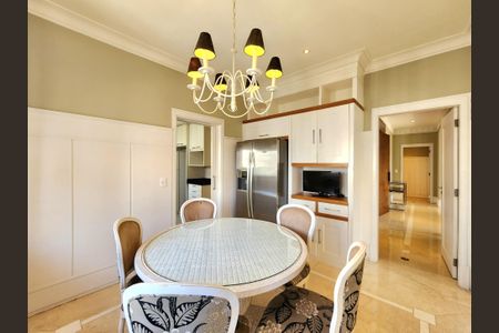 Apartamento à venda com 313m², 6 quartos e 6 vagasCopa