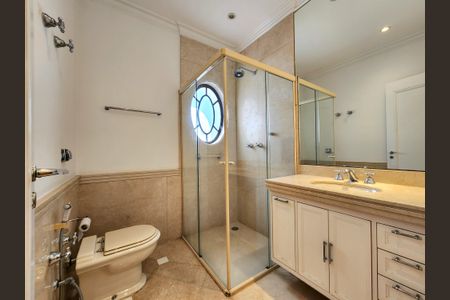 Apartamento à venda com 313m², 6 quartos e 6 vagasBanheiro da Suíte 2