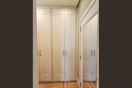 Apartamento à venda com 313m², 6 quartos e 6 vagasSuíte 2