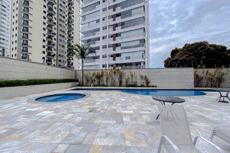 Apartamento à venda com 91m², 2 quartos e 2 vagasÁrea comum - Piscina