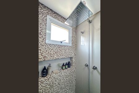 Apartamento à venda com 91m², 2 quartos e 2 vagas Apartamento à venda com 91m², 2 quartos e 2 vagasBanheiro da Suíte 1