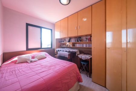 Quarto 1 de apartamento para alugar com 2 quartos, 53m² em Jardim Oriental, São Paulo