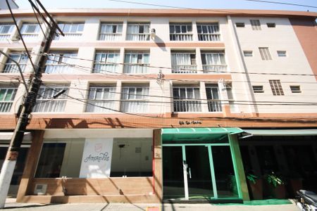 Apartamento para alugar com 46m², 1 quarto e sem vaga Apartamento para alugar com 46m², 1 quarto e sem vagaFachada