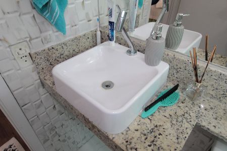 Apartamento à venda com 43m², 2 quartos e 1 vagaBanheiro Social