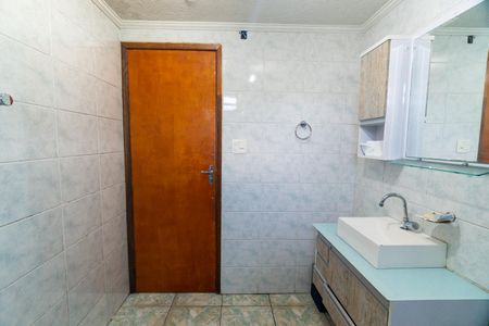 Casa à venda com 125m², 2 quartos e 2 vagas Casa à venda com 125m², 2 quartos e 2 vagasBanheiro