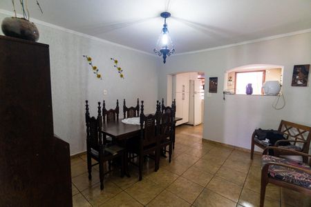 Casa à venda com 125m², 2 quartos e 2 vagas Casa à venda com 125m², 2 quartos e 2 vagasSala de Jantar