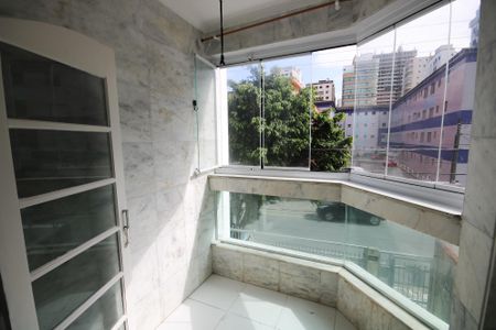 Apartamento para alugar com 80m², 2 quartos e 1 vagaVaranda
