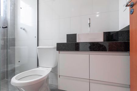 Apartamento à venda com 135m², 3 quartos e 2 vagas Apartamento à venda com 135m², 3 quartos e 2 vagasBanheiro da suíte