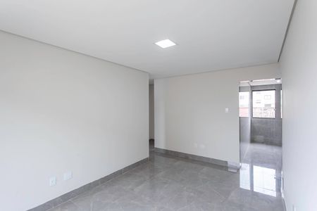 Sala de apartamento para alugar com 3 quartos, 135m² em Planalto, Belo Horizonte
