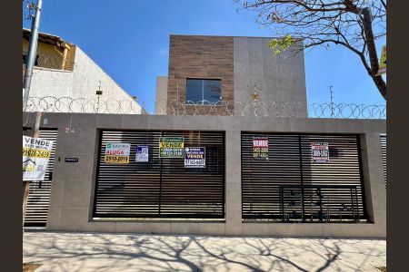 Apartamento para alugar com 135m², 3 quartos e 2 vagasPlaca 