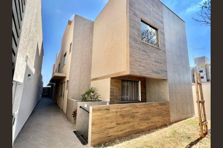 Apartamento para alugar com 135m², 3 quartos e 2 vagasFachada interna