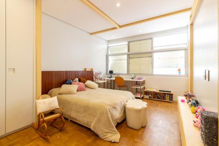 Apartamento à venda com 257m², 3 quartos e 2 vagasSuíte 2