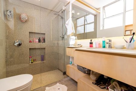 Apartamento à venda com 257m², 3 quartos e 2 vagasBanheiro da Suíte 2