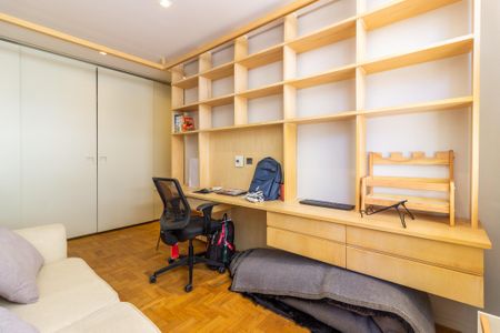 Apartamento à venda com 257m², 3 quartos e 2 vagasSuíte 1