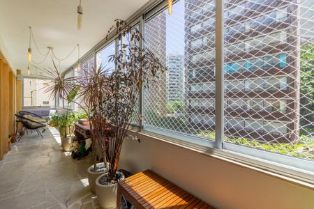 Varanda de apartamento à venda com 3 quartos, 257m² em Jardim Paulista, São Paulo