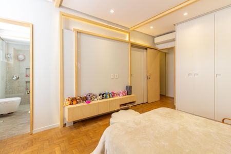 Apartamento à venda com 257m², 3 quartos e 2 vagasSuíte 2