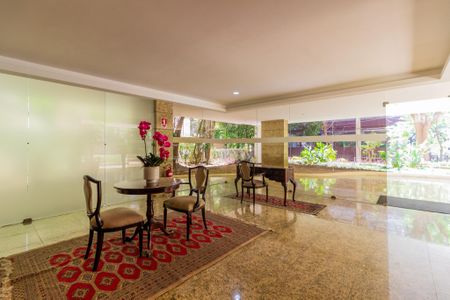 Apartamento à venda com 257m², 3 quartos e 2 vagasÁrea Comum - Hall Social