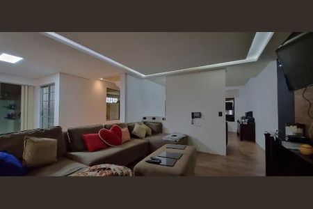 Casa à venda com 3 quartos, 306m² em Conjunto Habitacional Sao Fernando, São Bernardo do Campo