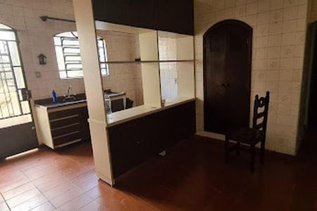 Casa à venda com 3 quartos, 228m² em Vila Romana, São Paulo