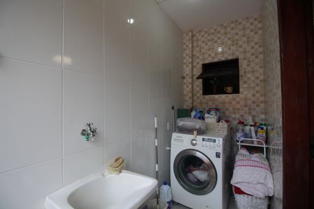 Casa à venda com 96m², 3 quartos e 2 vagasÁrea de Serviço