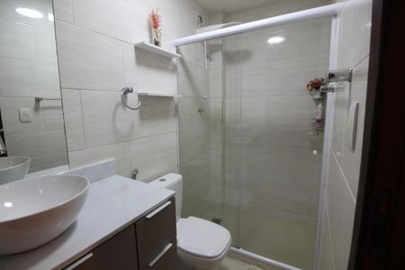 Casa à venda com 96m², 3 quartos e 2 vagasBanheiro Social