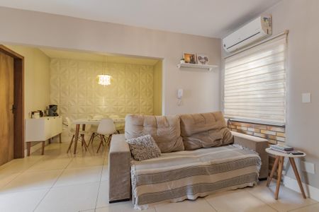 Sala de apartamento à venda com 2 quartos, 80m² em Sarandi, Porto Alegre