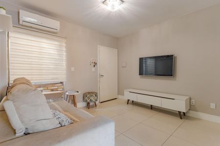 Sala de apartamento à venda com 2 quartos, 80m² em Sarandi, Porto Alegre