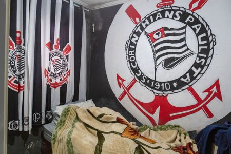 Quarto 2 de apartamento para alugar com 2 quartos, 48m² em Vila Galvão, Guarulhos