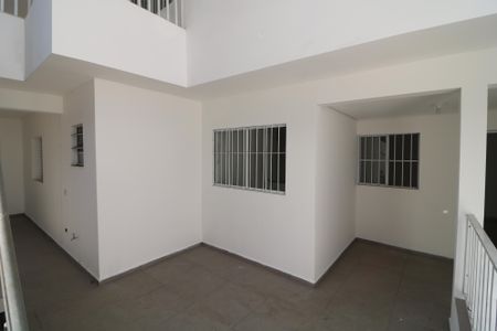 Apartamento para alugar com 82m², 2 quartos e sem vagaFachada