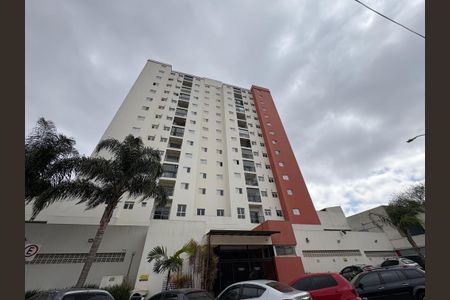 Apartamento à venda com 60m², 3 quartos e 1 vagaFachada