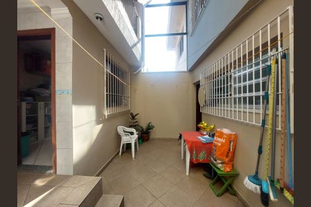 Casa à venda com 167m², 3 quartos e 2 vagasQuintal
