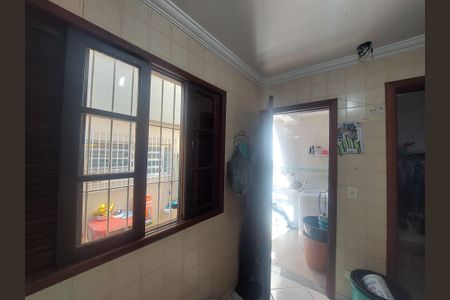 Casa à venda com 167m², 3 quartos e 2 vagasQuarto de Serviço
