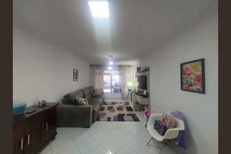 Sala de casa à venda com 3 quartos, 167m² em Cupecê, São Paulo