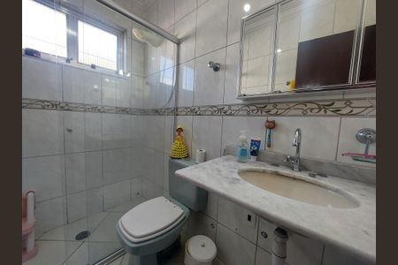 Casa à venda com 167m², 3 quartos e 2 vagasBanheiro 2
