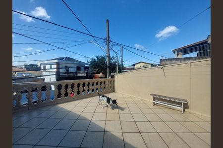 Casa à venda com 167m², 3 quartos e 2 vagasVaranda