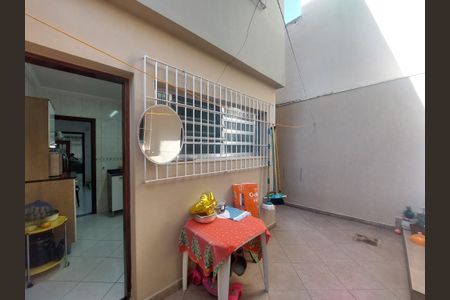 Casa à venda com 167m², 3 quartos e 2 vagasQuintal